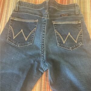 Wrangler Q Baby 11 x 38